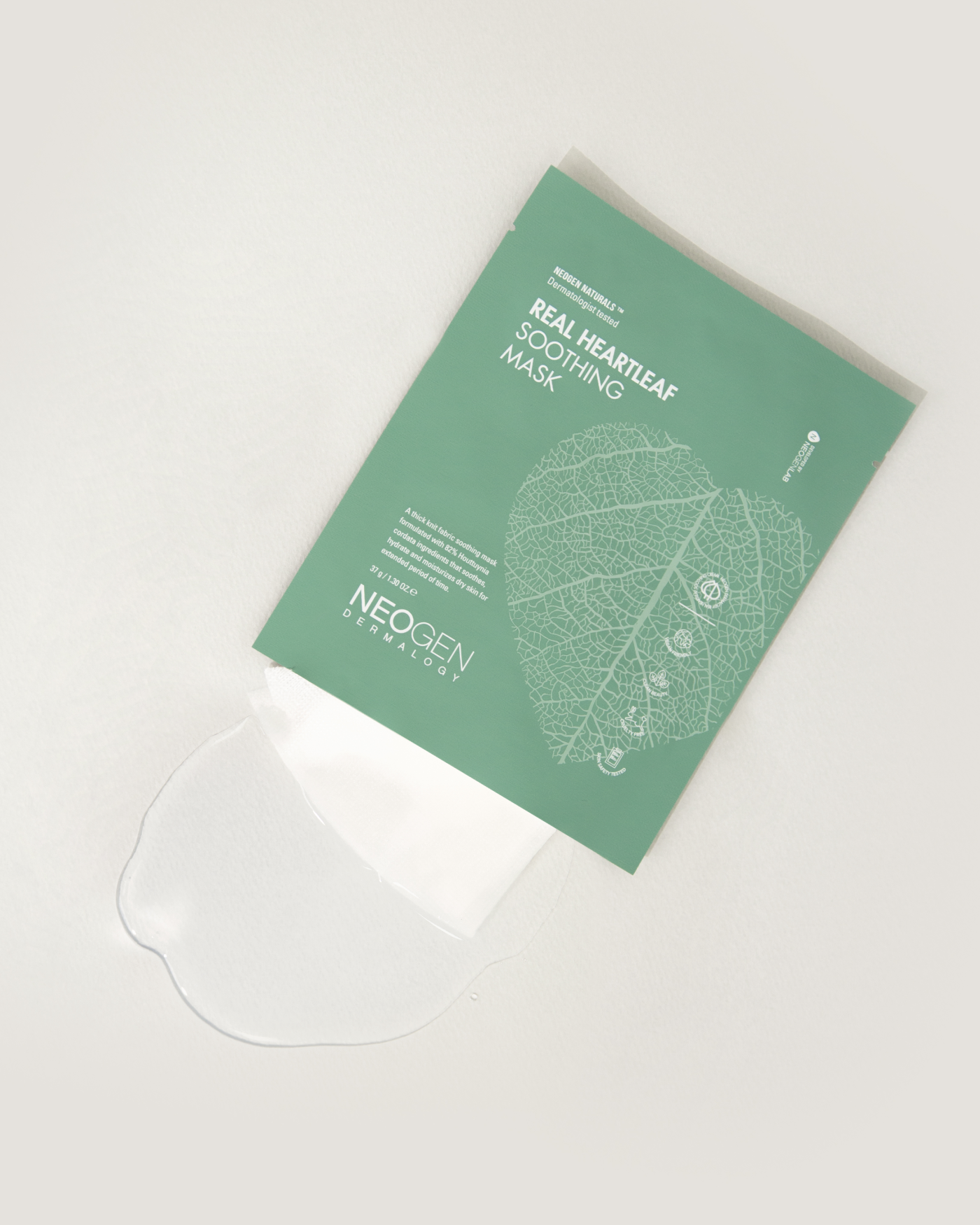 Soko-Glam-PDP-Neogen-Real-Heartleaf-Soothing-Mask-03